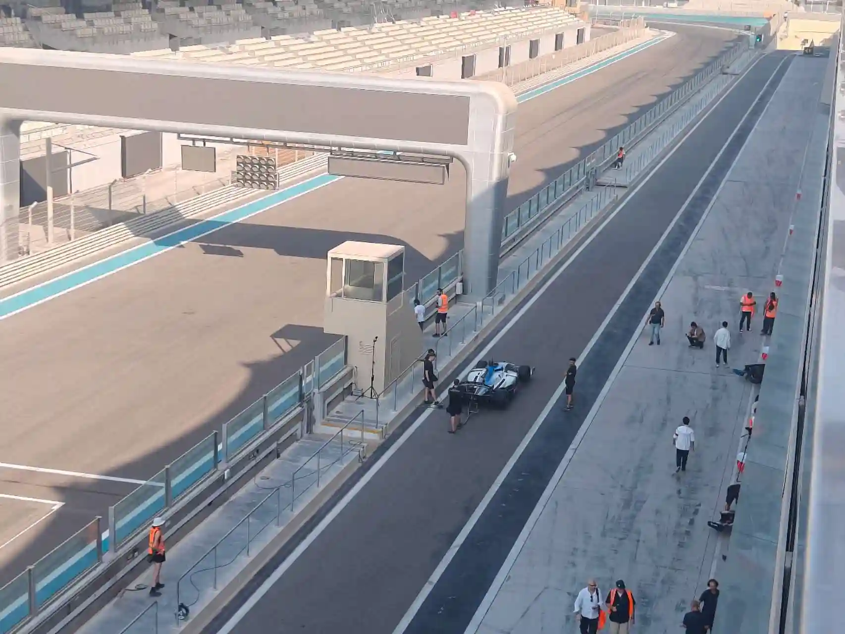 21现场｜F1秒变无人战车？北理工飞鹰震撼登场