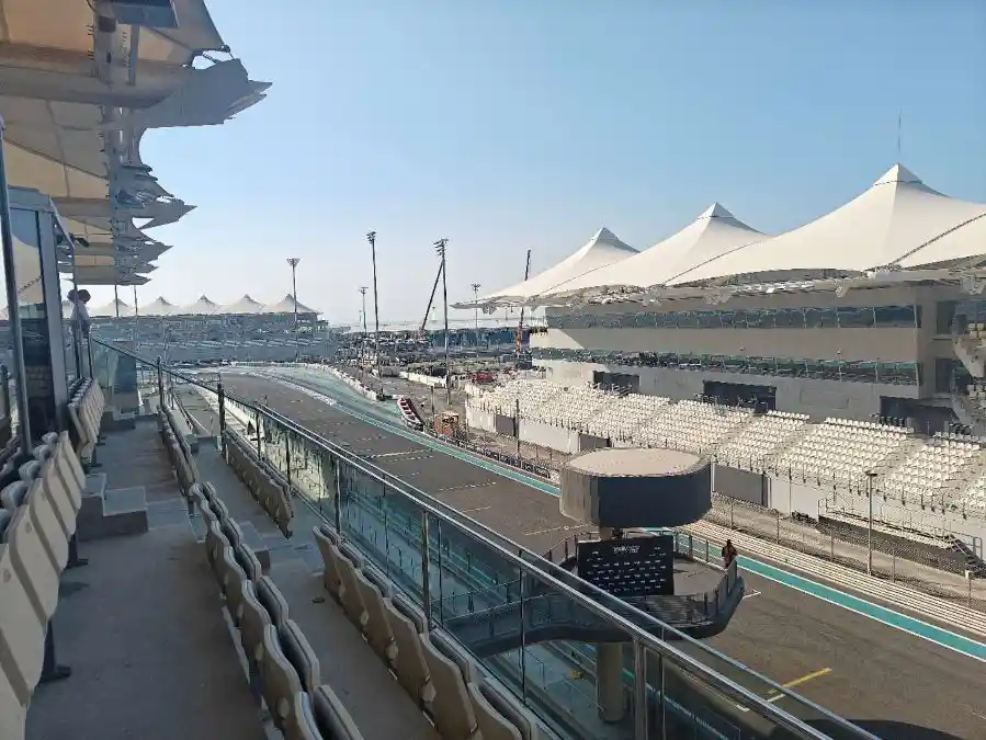 21现场|F1秒变无人战车?北理工飞鹰震撼登场