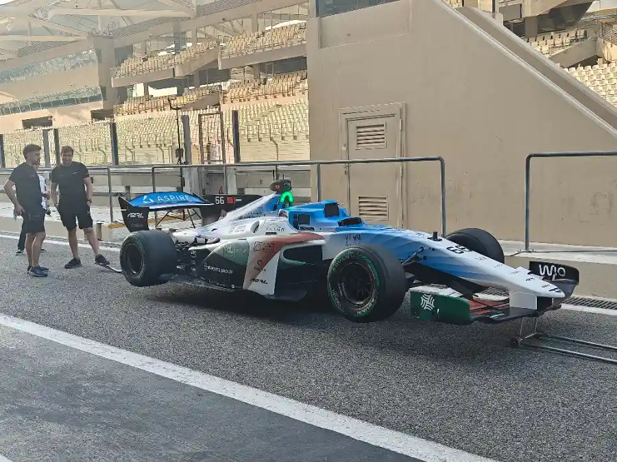 21现场|F1秒变无人战车?北理工飞鹰震撼登场