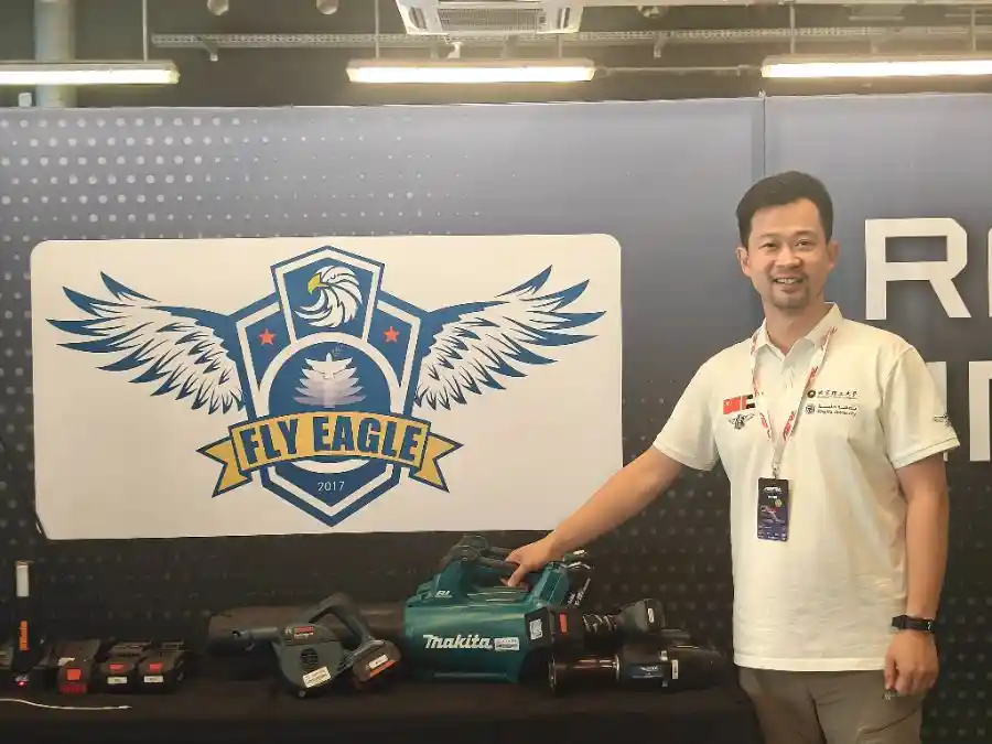 21现场|F1秒变无人战车?北理工飞鹰震撼登场