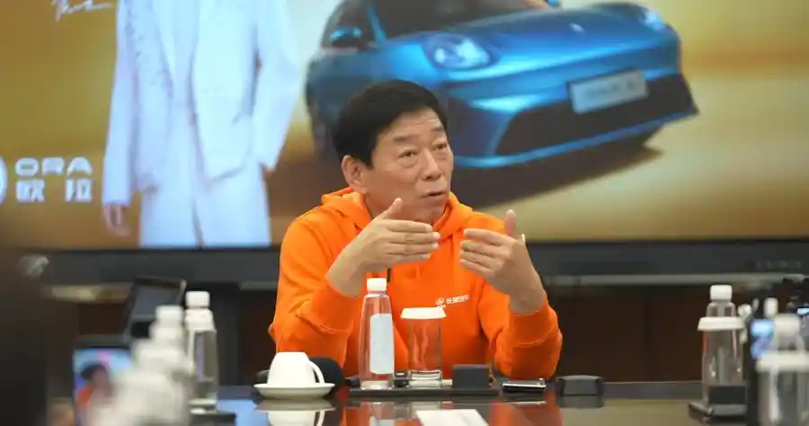 魏建军点名‘啃老式’电动化，欧拉能否扛起长城纯电突围大旗？