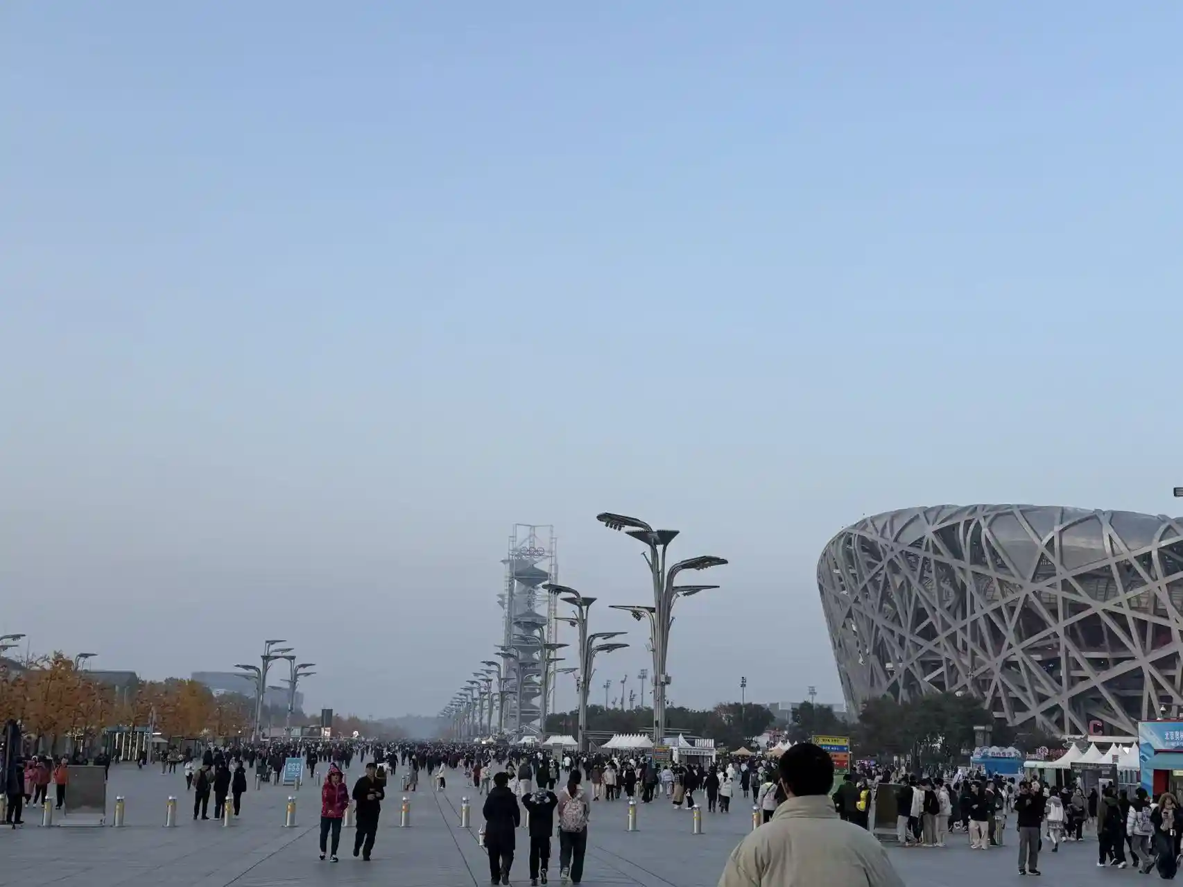 十五五消费突围战：涨收入、激潜能、破门槛三箭齐发