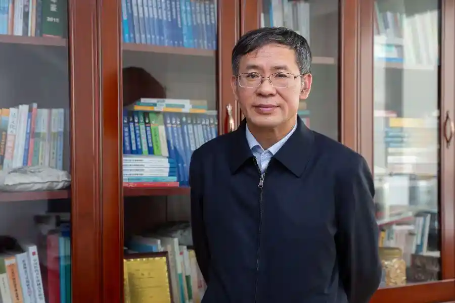 破局2.5亿人城市梦：社科院魏后凯揭秘农业转移人口融城之路