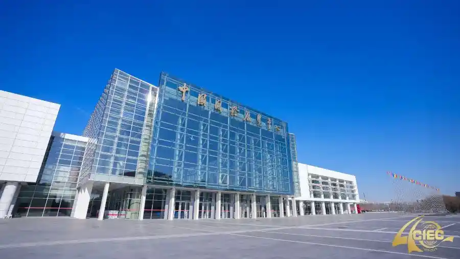 任鸿斌：四十载风华正茂，重塑展会金字招牌新辉煌