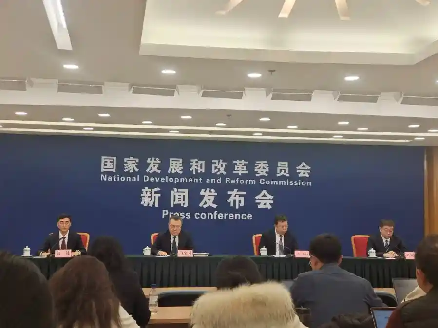 国家创投引导基金超级杠杆启动：万亿资本洪流奔涌而来