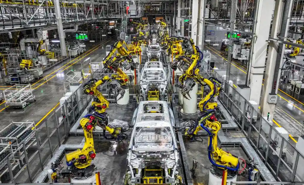 智造未来：一辆汽车的科技进化论