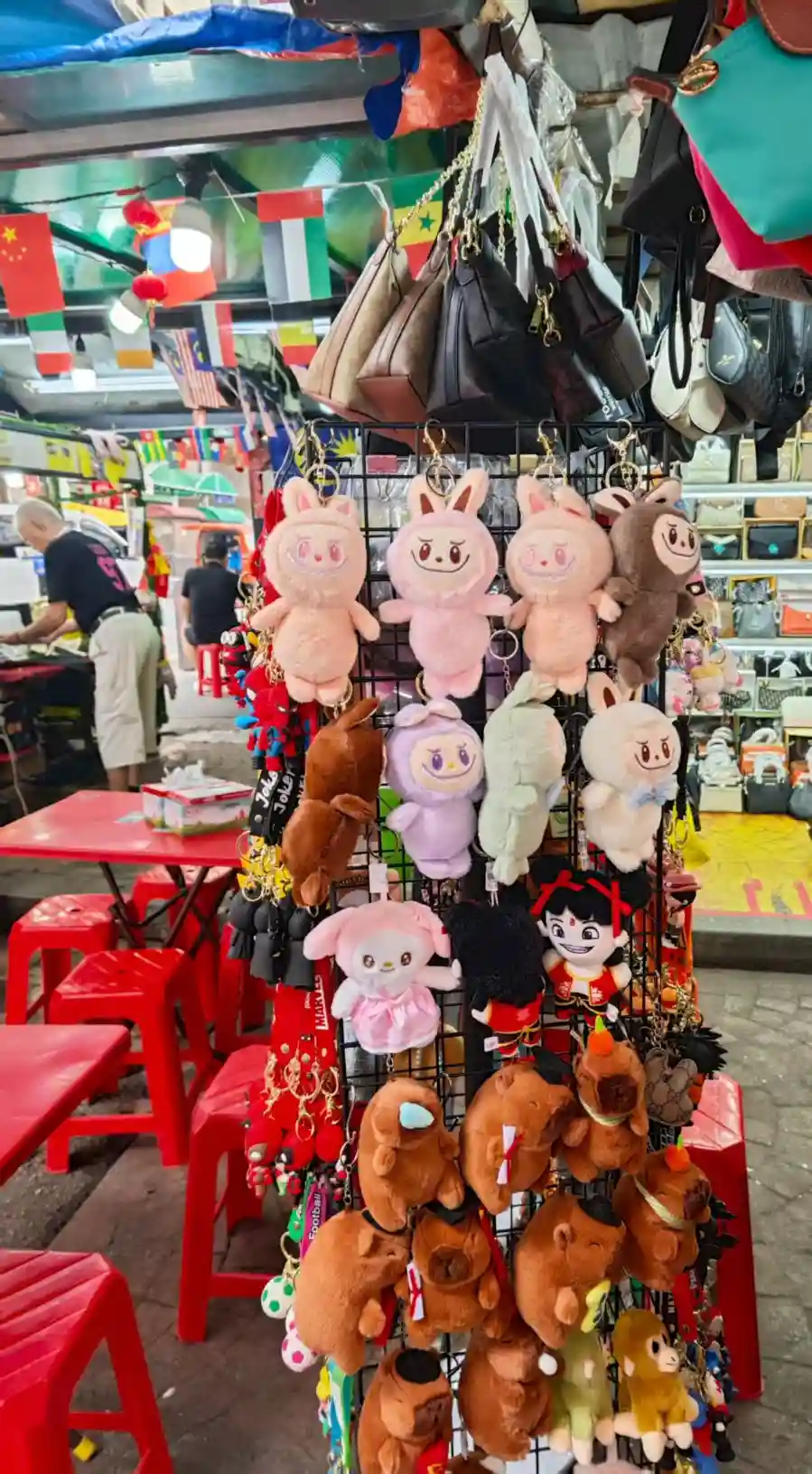 中国游客狂飙马来西亚：一场演唱会背后的千亿跨境经济风暴丨夏游记