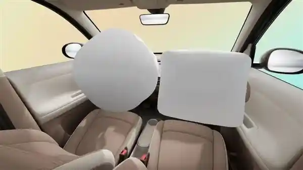 五菱宏光MINIEV再升级,4.48万开启微型代步新纪元