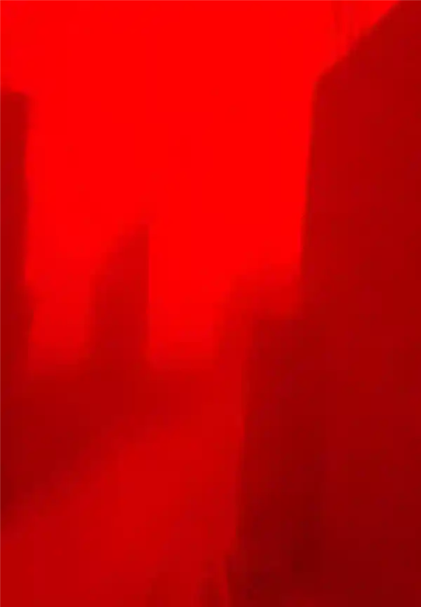 血色沙尘席卷希腊利比亚:末日景象真实上演