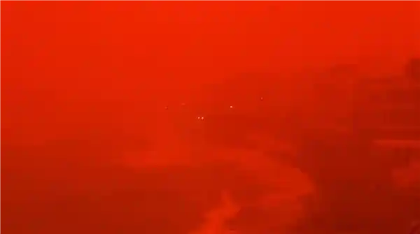 血色沙尘席卷希腊利比亚:末日景象真实上演